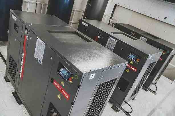 Винтовой или поршневой?