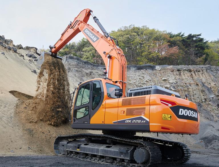 Гусеничный экскаватор DOOSAN DX220AF-7M