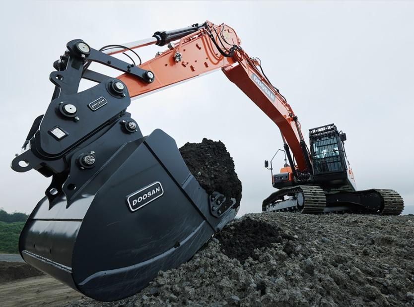 Гусеничный экскаватор DOOSAN DX225LC-7M