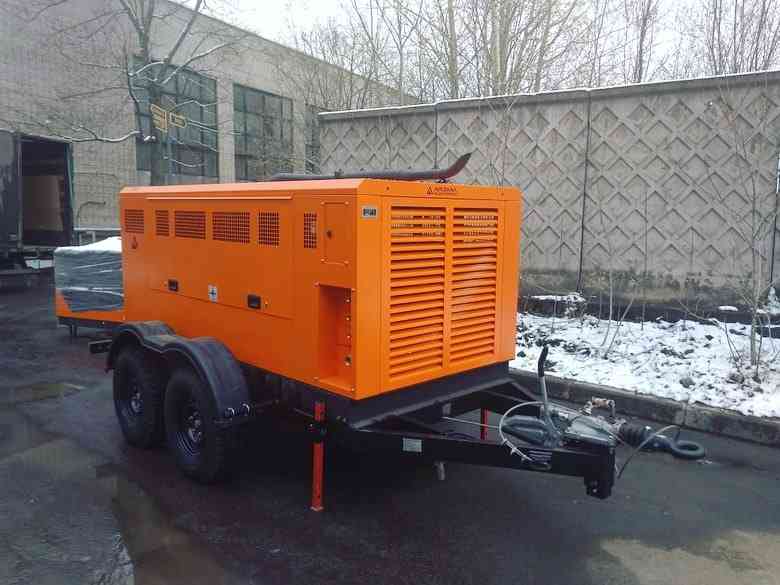 Дизельный компрессор на 12 кубов для нефтяников